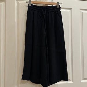 Babaton Luiz Pant in XXS. Black.